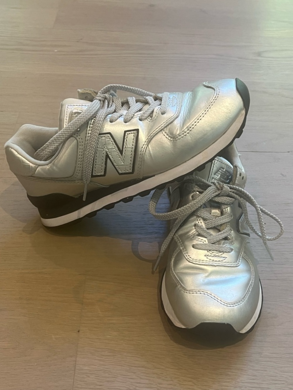 NEW BALANCE 574 Classics Sz 7.5